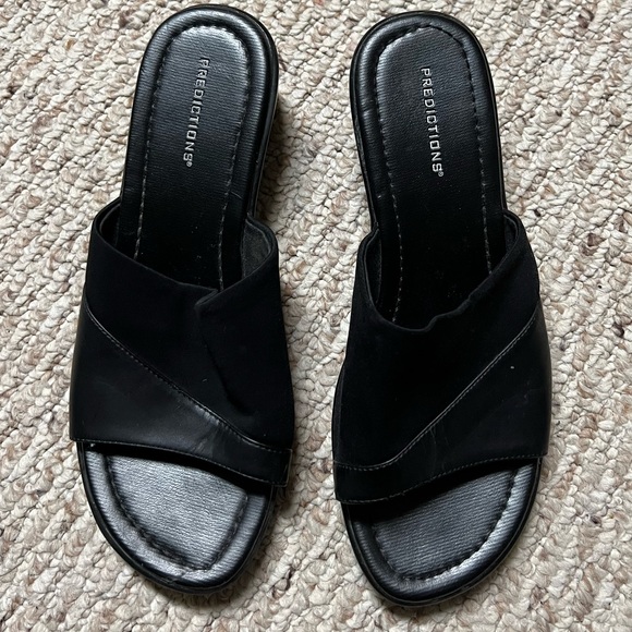 ◼️PREDICTIONS: Women’s size 8.5W, black slide-on sandals with stretchy band◼️ - Picture 2 of 13